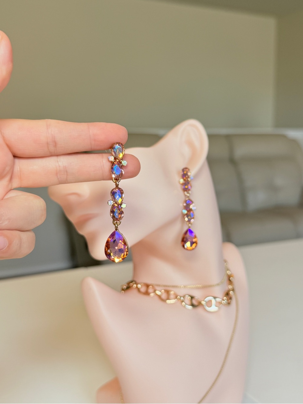 Gold-Tone Pink Crystal Drop Earrings – Elegant Statement - Picture 6 of 12